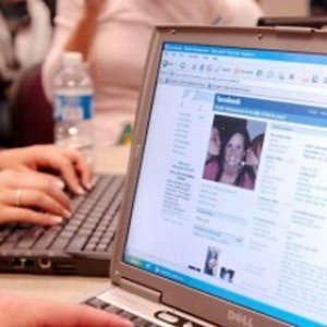 Per il colloquio e l'assunzione, attenti agli errori sui social