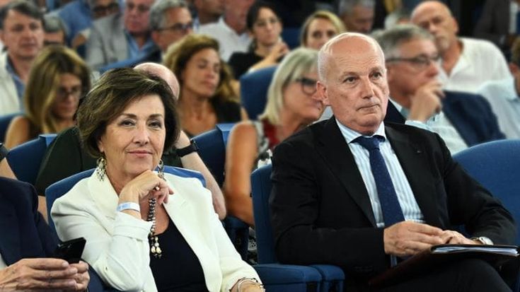 Una partita da 10 miliardi il centrodestra si divide per il direttore della sanità