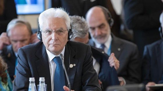 Mattarella: "Libertà di stampa fondamento della democrazia. No a tentativi di fiaccarne l'autonomia"