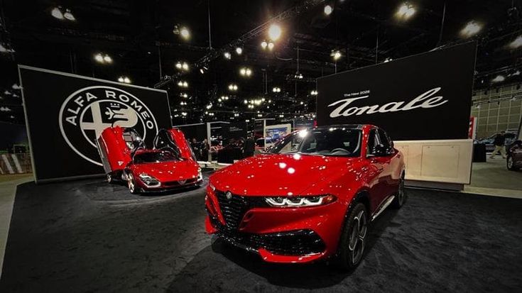 Le Alfa Romeo 33 Stradale e nuova Tonale incantano il Los Angeles Auto Show