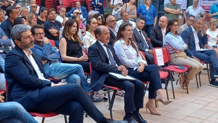  Conte e Fico rilanciano l'alleanza per Napoli: "Il Patto sarà migliorato Stop al Regionalismo"