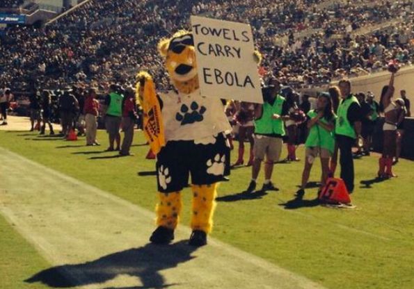 Nfl, la gaffe della mascotte dei Jaguars: "I tifosi avversari portano Ebola"