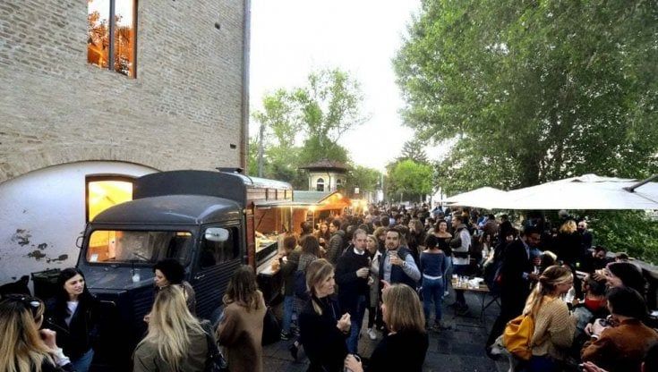 Commercio, nessuna offerta per la terrazza attigua al Torrione Visconteo 
