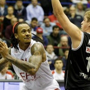 Basket, Eurolega: falsa partenza per Milano, dominata dal Novgorod