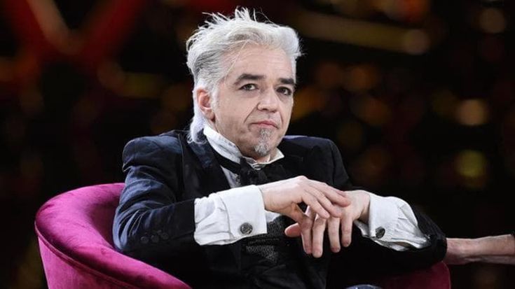 Insultò i poliziotti durante lo sfratto, Morgan è stato assolto: “Il fatto non sussiste”