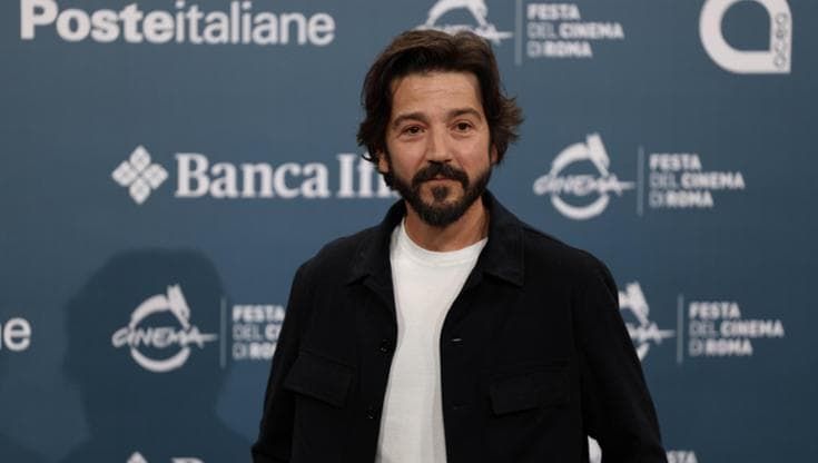 Diego Luna: “Mettetevi nei panni dei migranti, scoprite le storie, imparate l’accoglienza”