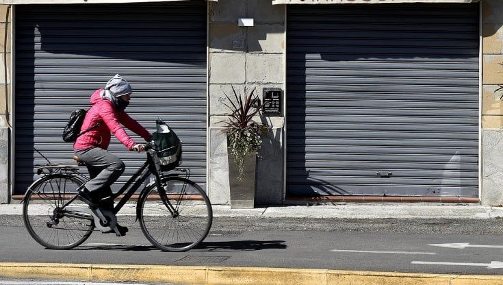 Dal commercio alle palestre: "Riaprire le attività nel rispetto dei protocolli sanitari"