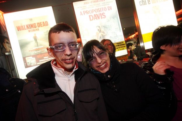 'The Walking Dead', gli zombie fanno festa al Mexico