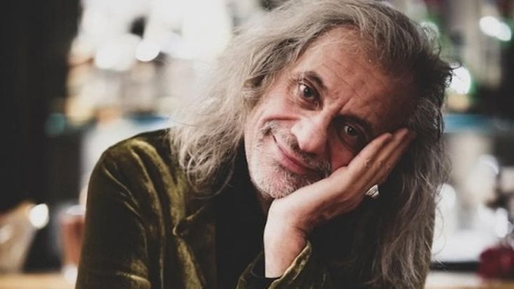 Cosa fare a Milano oggi 26 maggio: Alessandro Bergonzoni all'Elfo Puccini e Bette Smith al Blue Note