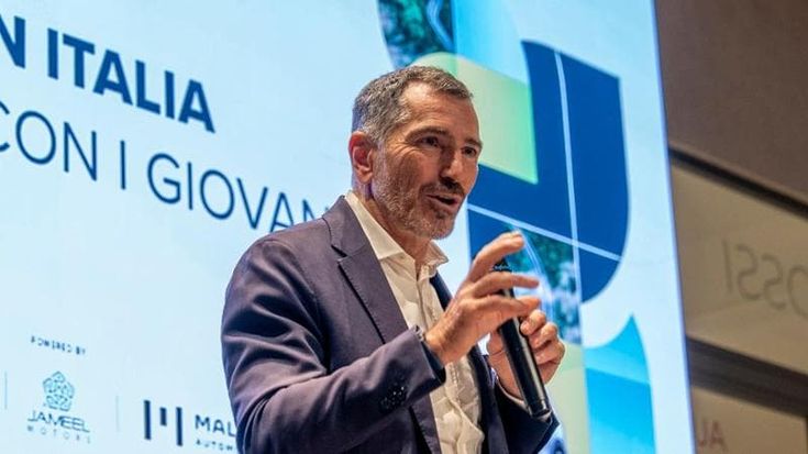 Geely Auto Talks: the evolution of the automotive industry in Bari. Santucci: “Electric is the best form of mobility”