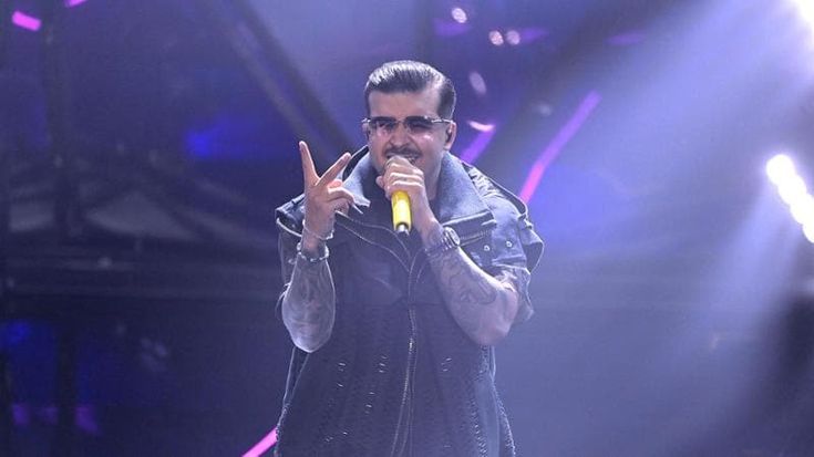 Sanremo 2024, seconda serata: Geolier in testa alla classifica del televoto, poi Irama, Annalisa, Bertè, Mahmood. Travolta balla il “Qua qua”, Allevi torna a suonare in pubblico. E Giorgia emoziona
