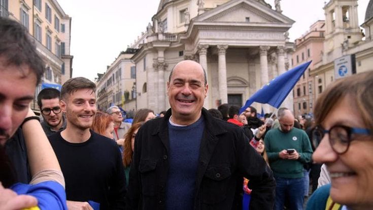 Zingaretti: “Quella folla chiede di non tornare a dividerci. Conte, che errore non essere lì”