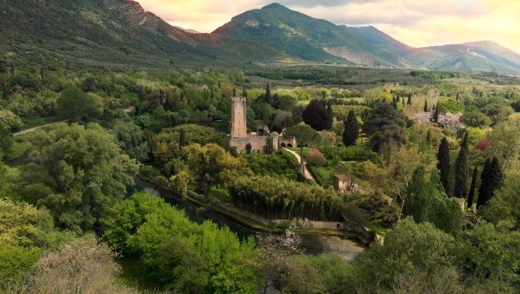 Giardino di Ninfa, sogno di una notte di mezza estate: dal 1° luglio al via gli eventi serali