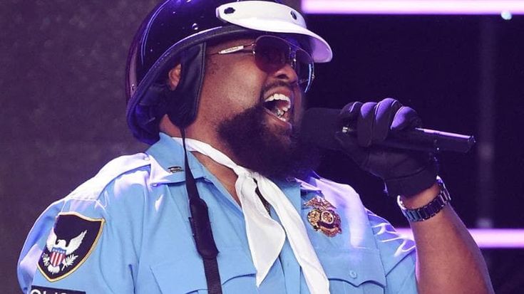 Village People, morto il “poliziotto” Victor Willis. Aveva scritto “Ymca”