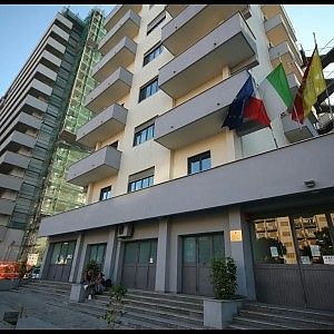 Gli affitti d'oro alla Regione, 37 milioni all'anno per immobili semivuoti