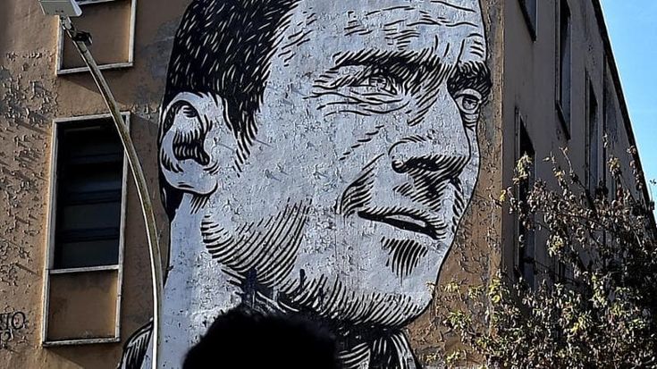 Totti, la Roma e i murales: il museo a cielo aperto dedicato al Capitano