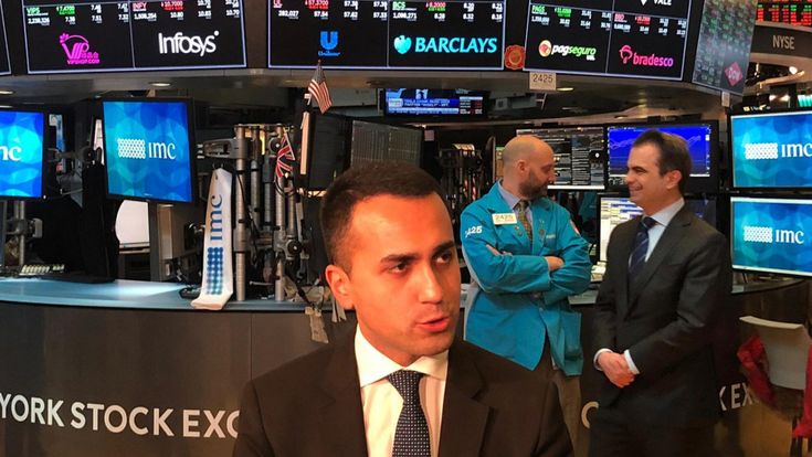 Lo stop di Di Maio: “Quali gufi, non siamo Renzi”