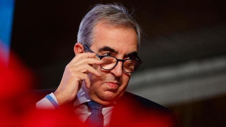 La maggioranza salva Gasparri: “Nessuna incompatibilità sulla società di cybersecurity”. Protestano i 5S. Iv voterà col governo