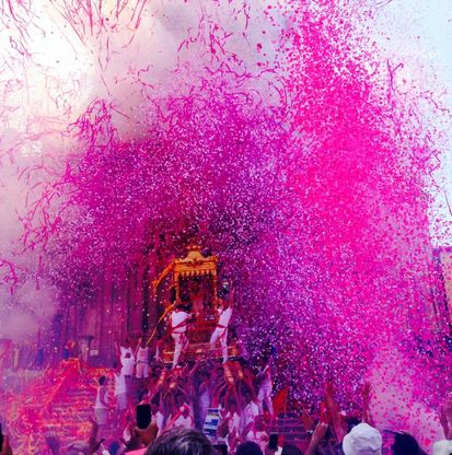 Spettacolo di colori nel siracusano, &egrave; la festa dei Nuri