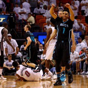 Basket, play off Nba: Charlotte passa a Miami e sorpassa, colpo Portland a Los Angeles