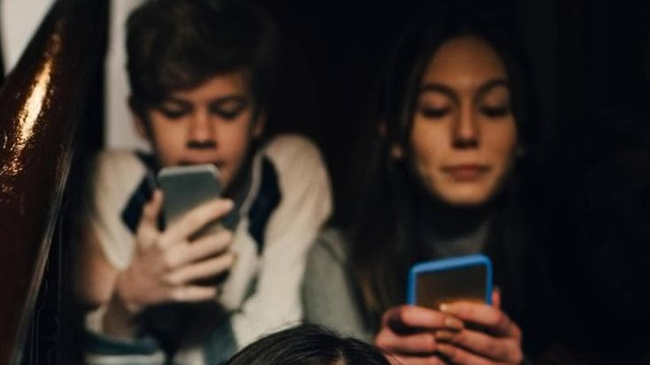 Cyberbullismo, quando il web è causa di disagio per gli adolescenti: gli incontri per genitori, i progetti delle scuole