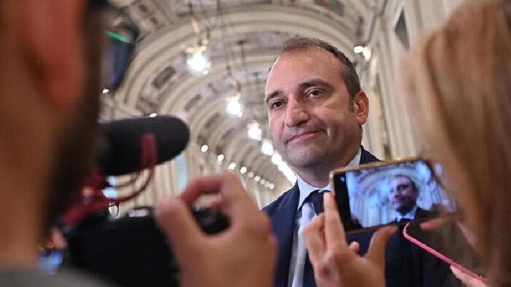 Lo Russo replica a Vannacci: “Parla grazie alla democrazia, i suoi attacchi una medaglia al valore”