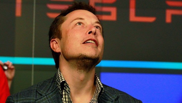 Elon Musk si reinventa influencer di Borsa e fa volare i titoli (anche quelli sbagliati) a Wall Street