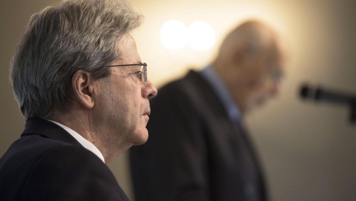 La strategia di Gentiloni: contratti e canone Rai, così tesse la tela del consenso 