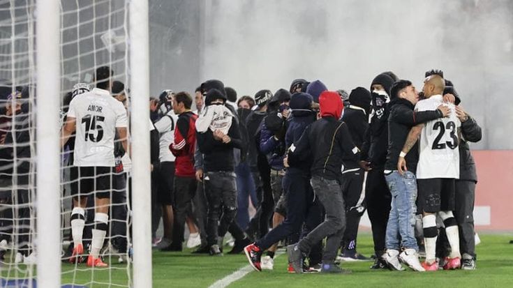 Copa Libertadores, morti due tifosi prima di Colo Colo-Fortaleza