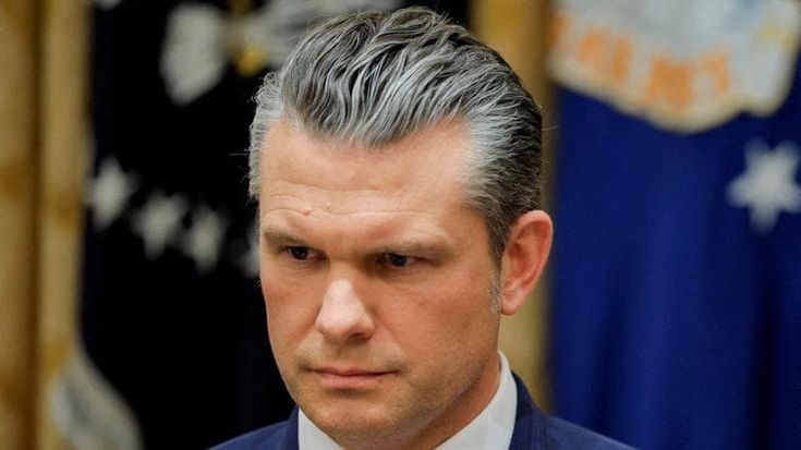 Hegseth nell’angolo: le bombe sui narcos finiscono al Congresso