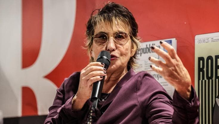 Serena Dandini: “Volevo fare l’assistente universitaria, poi sono finita in Rai”