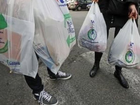 Ecoplastica, intensificando la lotta ai falsi bioshopper si può raddoppiare il mercato 