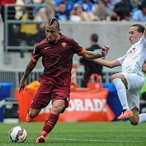Rissa via Twitter con un tifoso, il Ninja-Nainggolan ci ricasca