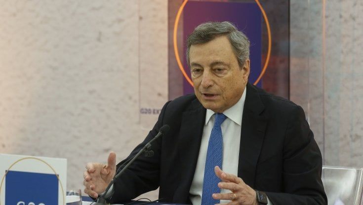 Il governo resiste: "Minimi correttivi, no ai tamponi gratis"
