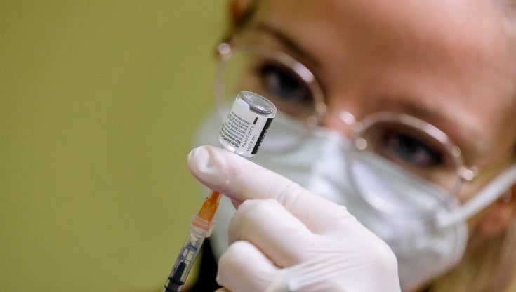 Vaccino anti-Covid: si parte con i 40-49enni. A Parma 69mila interessati