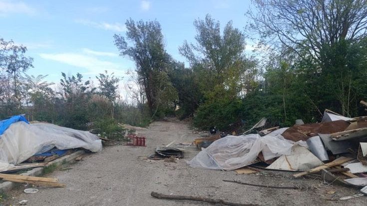 Viaggio a Tor Sapienza e La Rustica dopo l’omicidio del migrante: “Non c’entriamo, lo abbiamo soccorso”