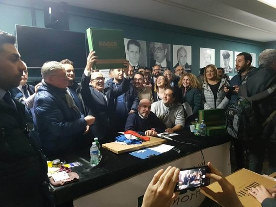 Casal di Principe, presentato il Pacco alla camorra"