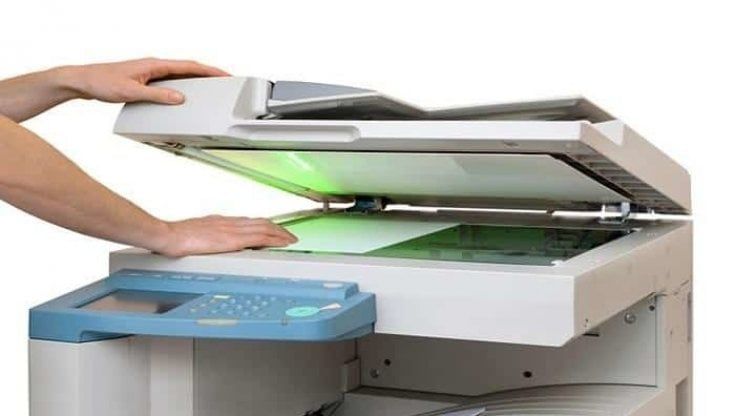 Poche assunzioni e molte fotocopie: vita da tirocinante