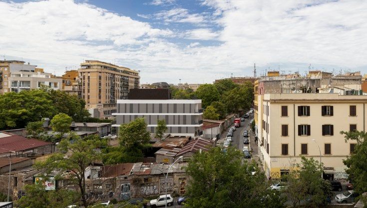 San Lorenzo, la rinascita difficile di via dei Lucani tra baracche e palazzoni