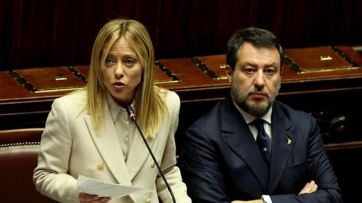 Meloni in Parlamento: “Non invieremo soldati in Ucraina”. Schlein la incalza sull’economia