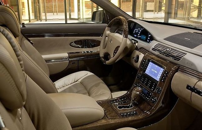 Sotto accusa i gadget sulle auto: fanno aumentare gli incidenti stradali
