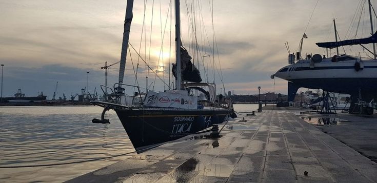 Taranto, la barca contro le leucemie chiude il giro d'Italia
