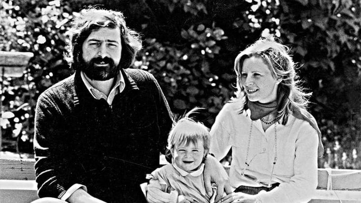 “I miei anni con Guccini e il nostro amore burbero finito con una canzone”