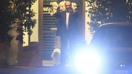 Vertice Lega-Fi ad Arcore, ira M5S: "Berlusconi non metterà mai le mani sulla Rai"