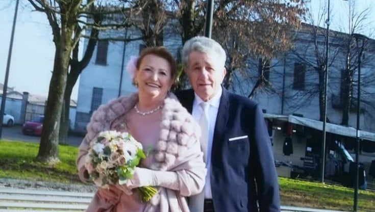 Incidente stradale nel Cremonese, muoiono marito e moglie a distanza di poche ore: stavano andando alla festa di compleanno della figlia