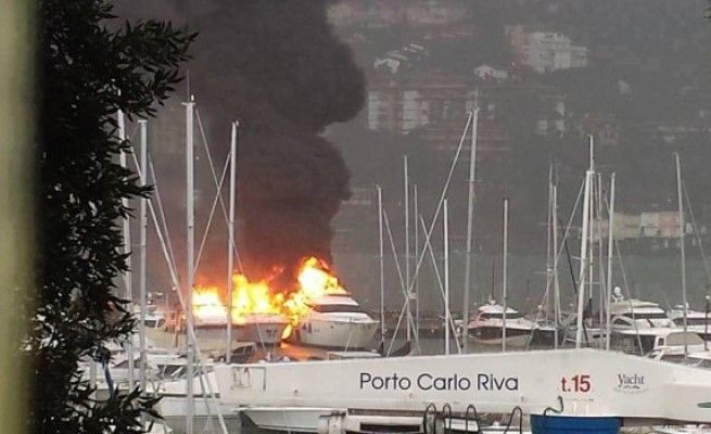 Yacht a fuoco: stufa o sigarettaDomani il recupero dei relitti