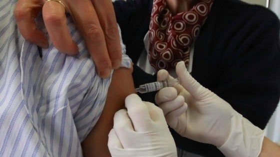 Influenza, raccomandato vaccino a medici e sanitari