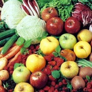 Contrordine: non bastano 5 porzioni di frutta e verdura, ne servono 10 al giorno