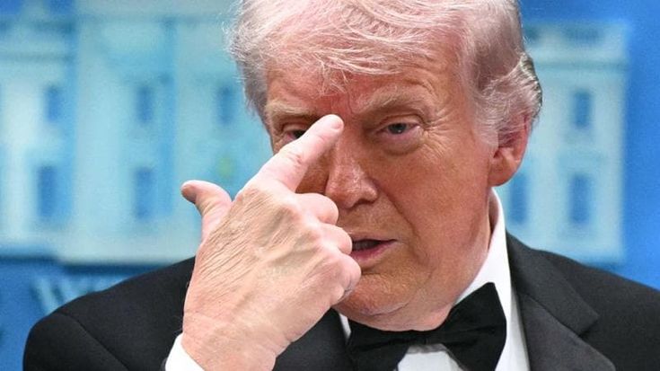 Dopo l’attentato Trump abbassa i toni: “Superiamo le differenze”. E rilancia la ballroom