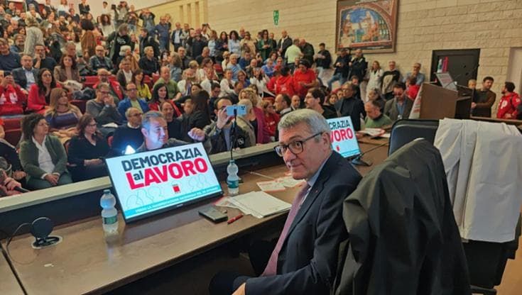 “I soldi degli evasori per sostenere la sanità”. Landini al Policlinico di Bari lancia il piano Cgil